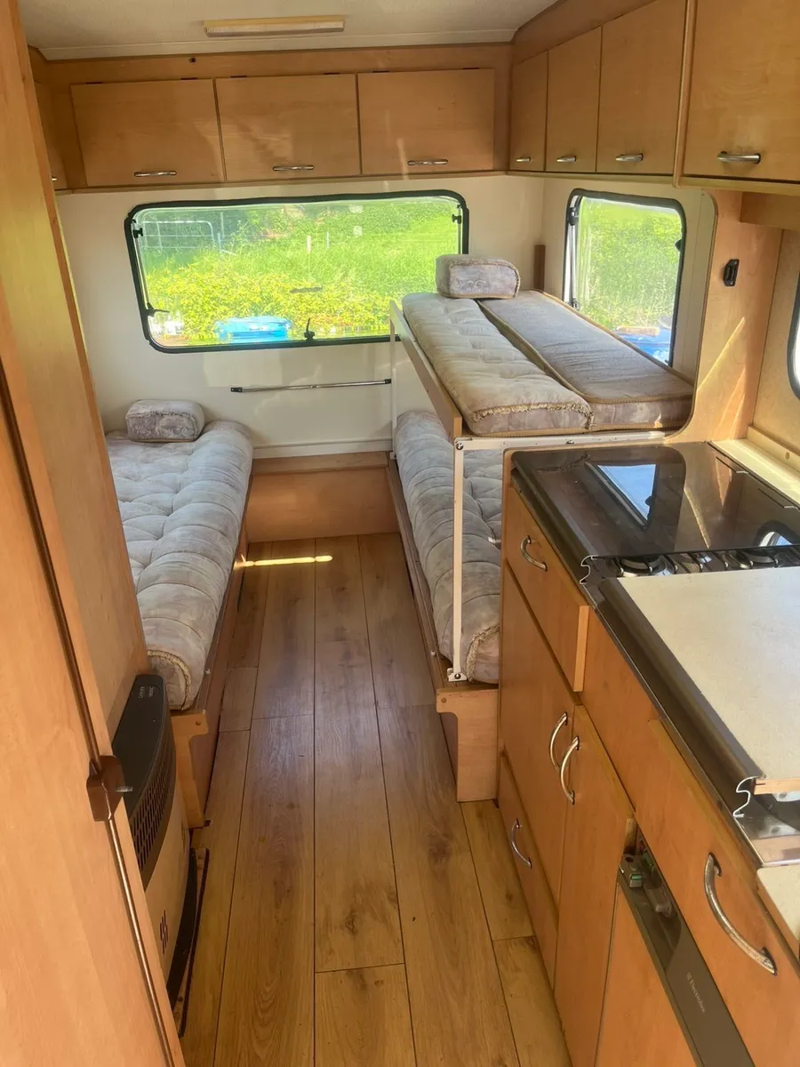 ABI Sprinter 500 – 6-Berth Family Caravan - Image 3