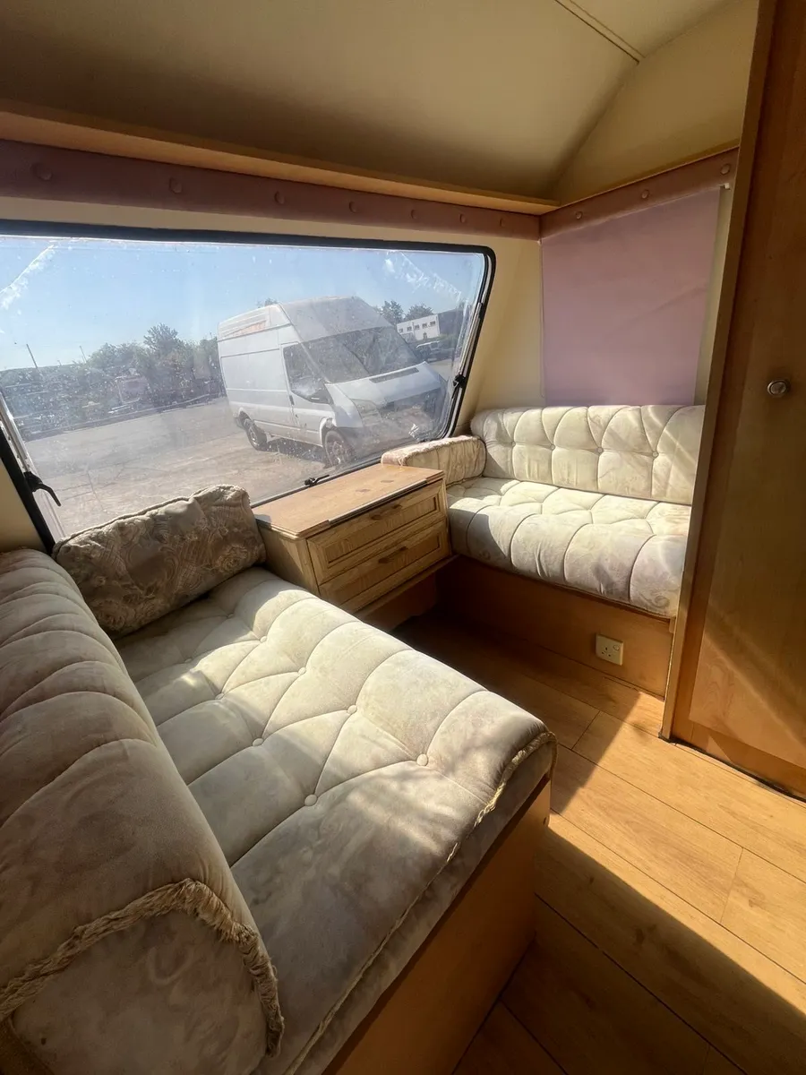 ABI Sprinter 500 – 6-Berth Family Caravan - Image 4