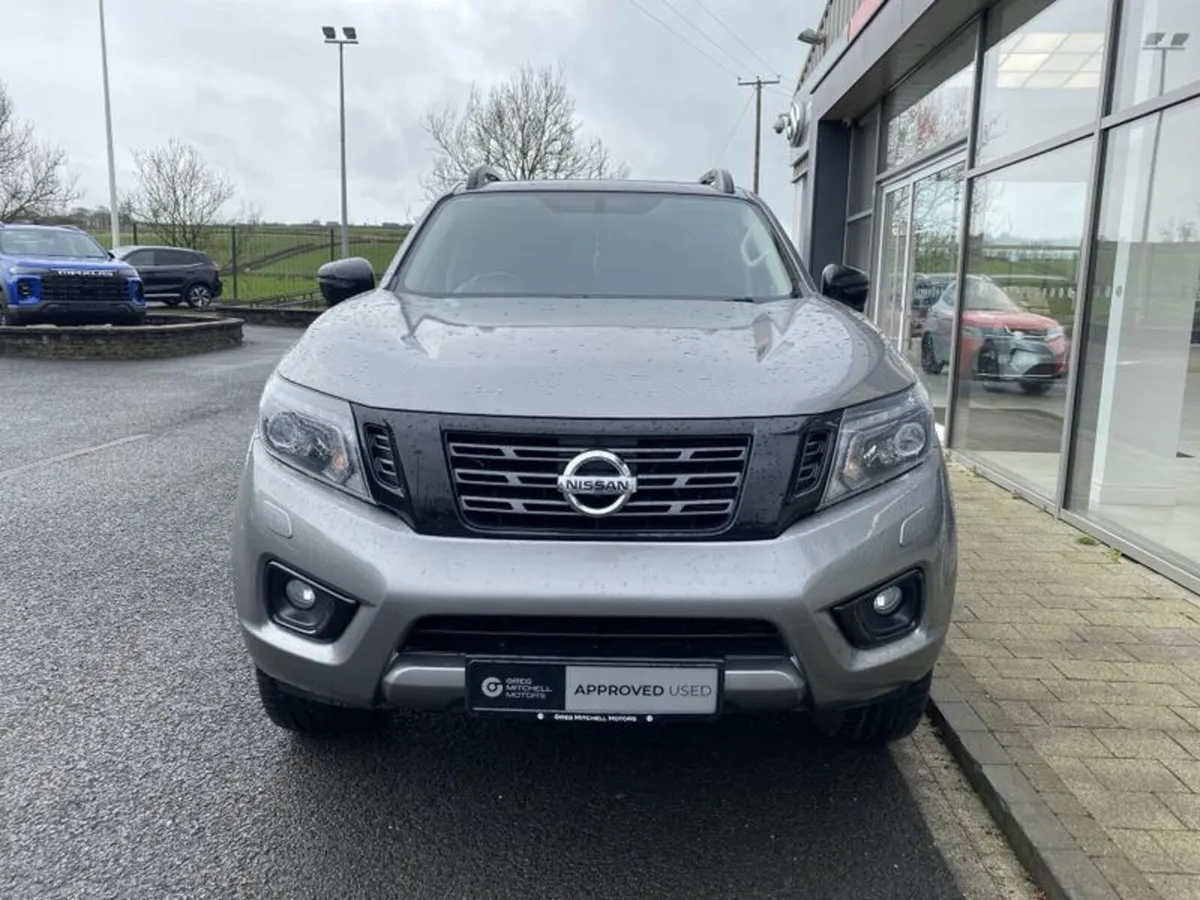 Nissan Navara SPECIAL EDITION Double Cab Pick Up N - Image 2
