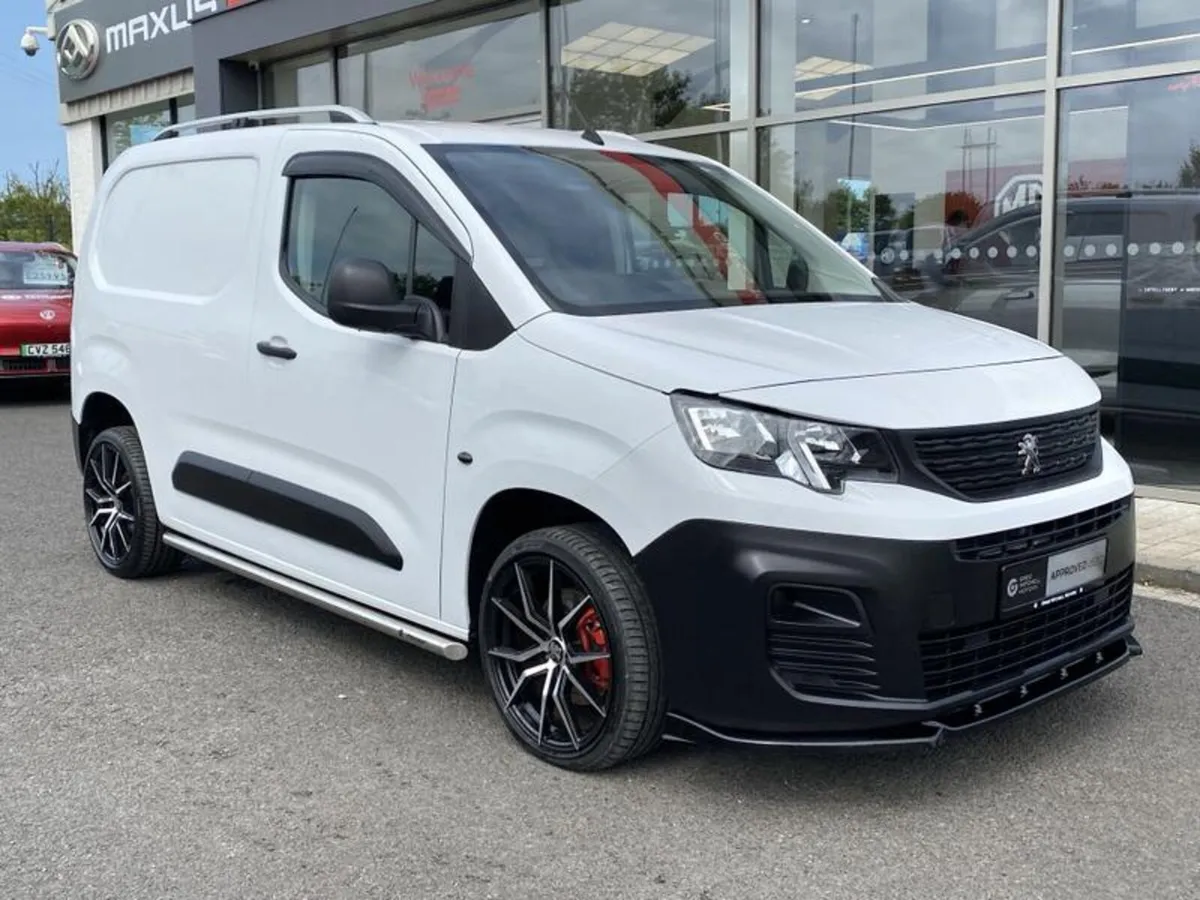 Peugeot Partner STANDARD  1000 1.5 BlueHDi 100 Pro - Image 1