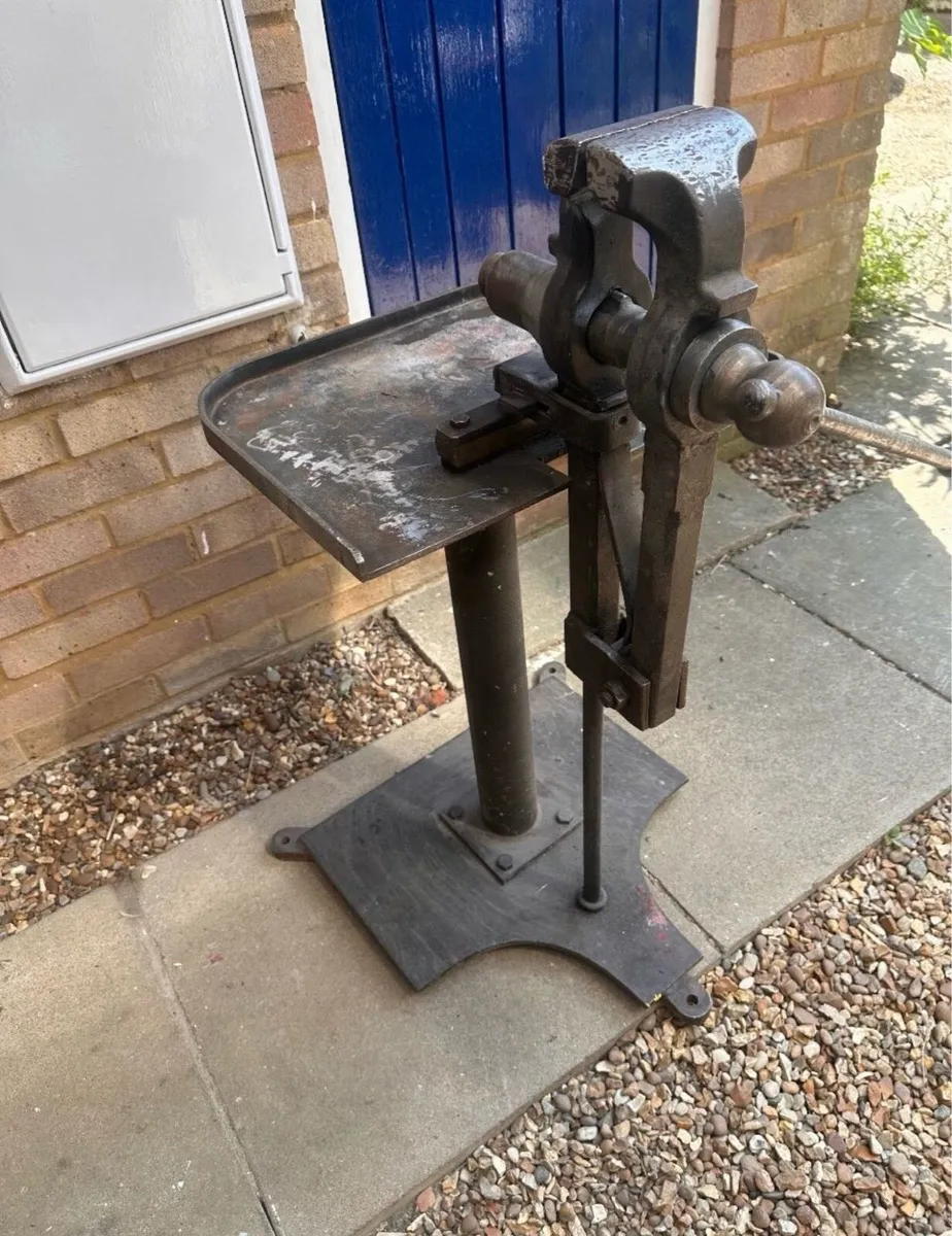 Leg vice tables. - Image 2