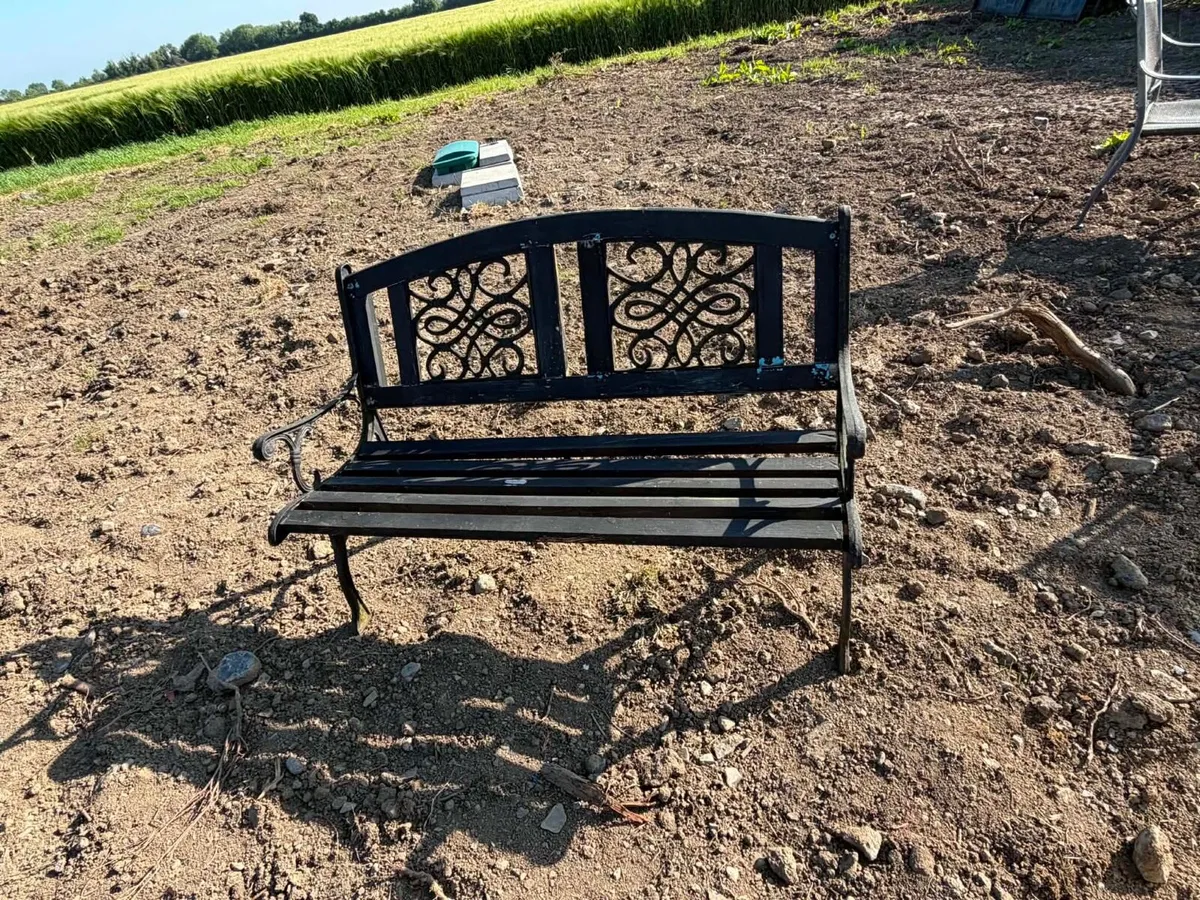 Cast iron garden bench - Image 1