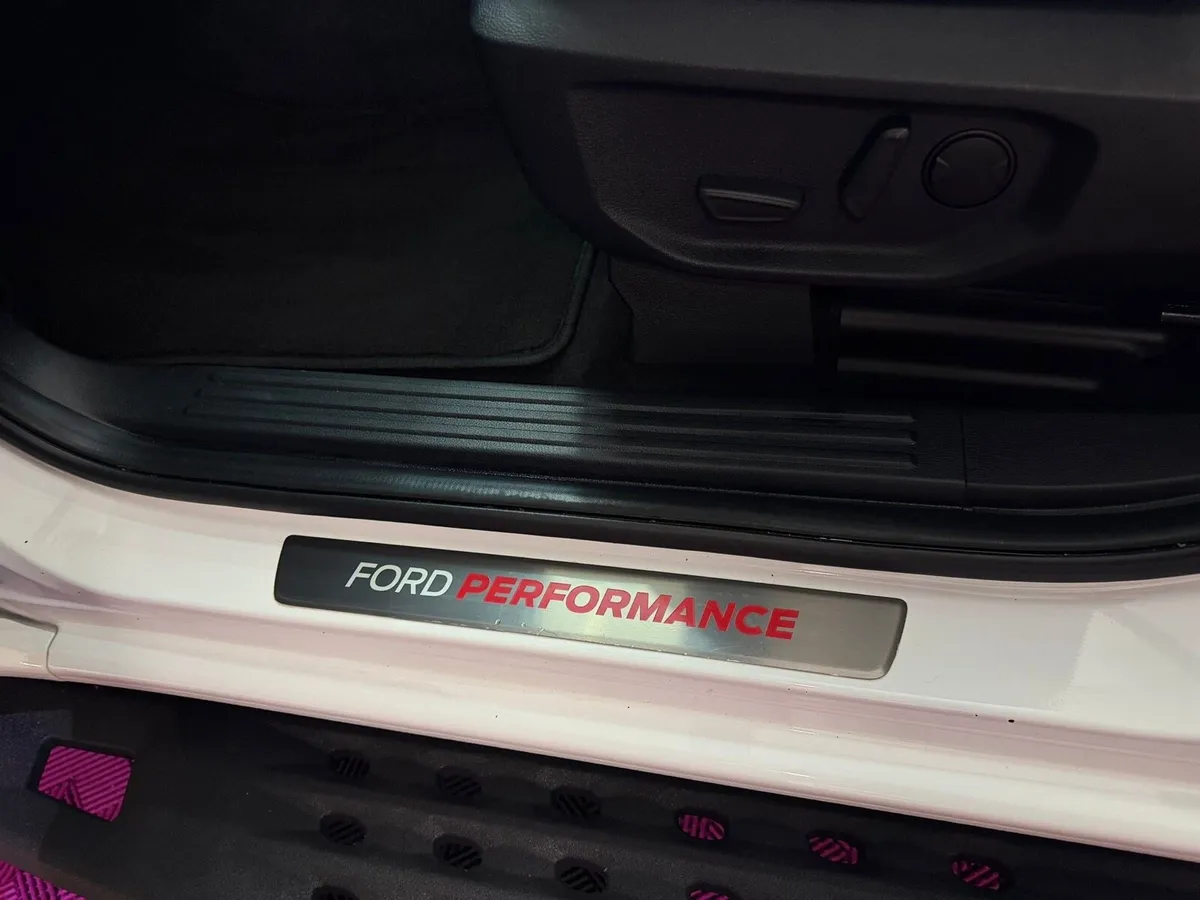 Ford Raptor V6 - Image 3