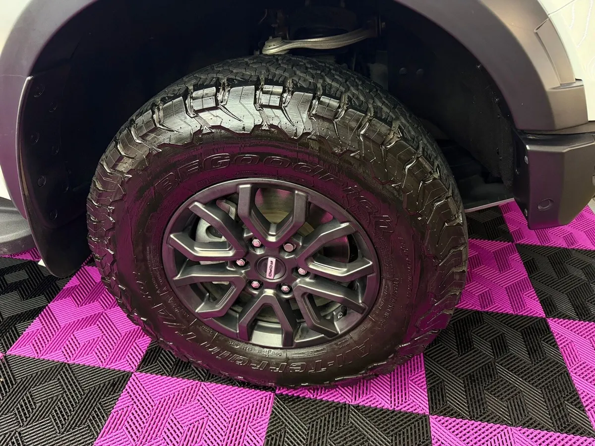 Ford Raptor V6 - Image 4