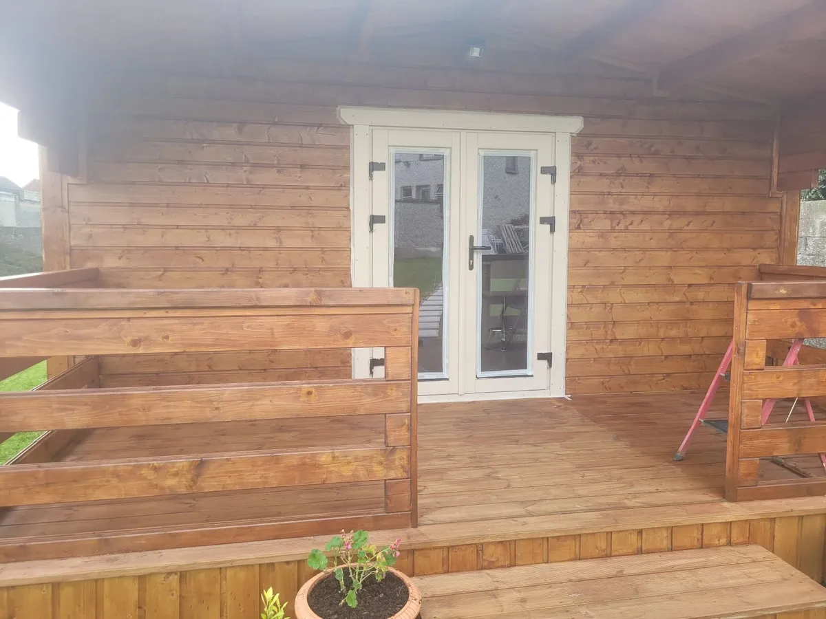 Log cabin (2 bed) - Image 3