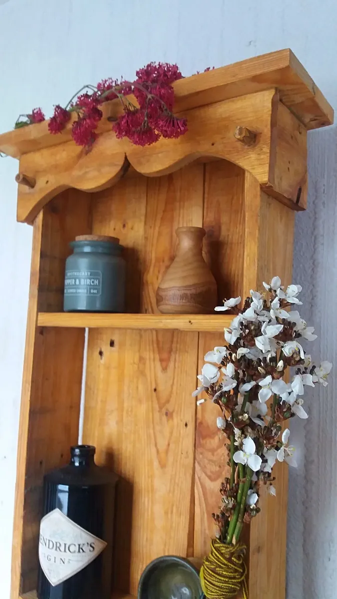 Rustic Floating Shelf Display / Storage - Image 4