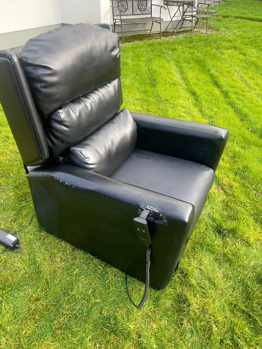 Electric Riser Recliner Mobility Chair - Image 3
