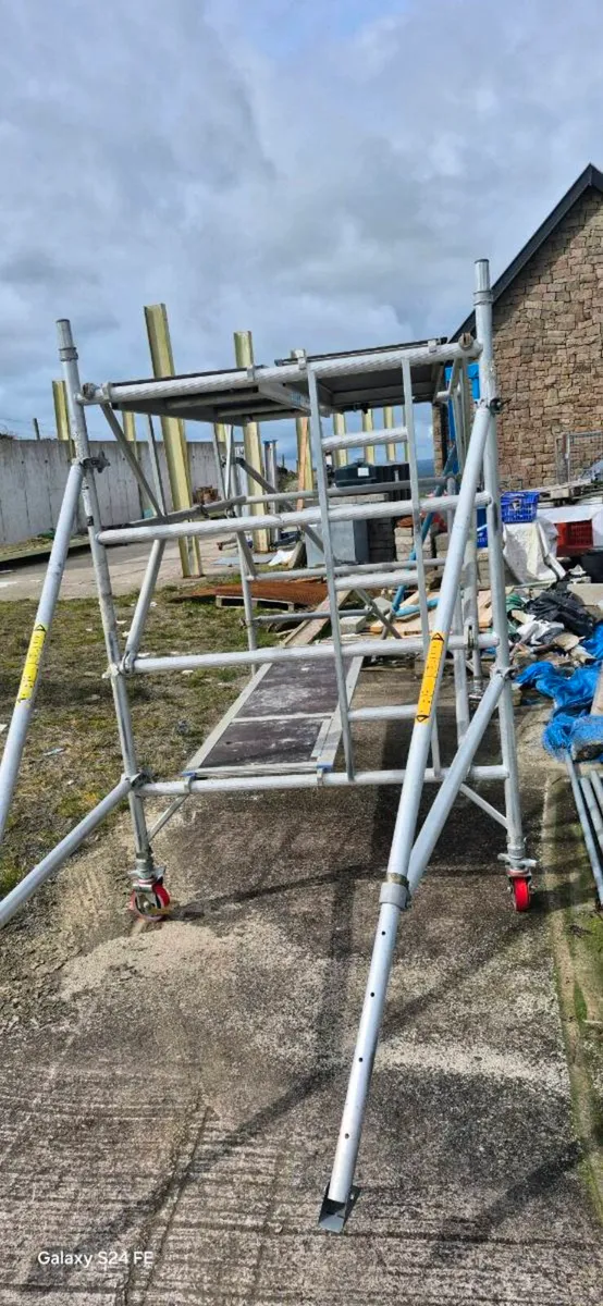 Mobile Alloy Tower - Image 1