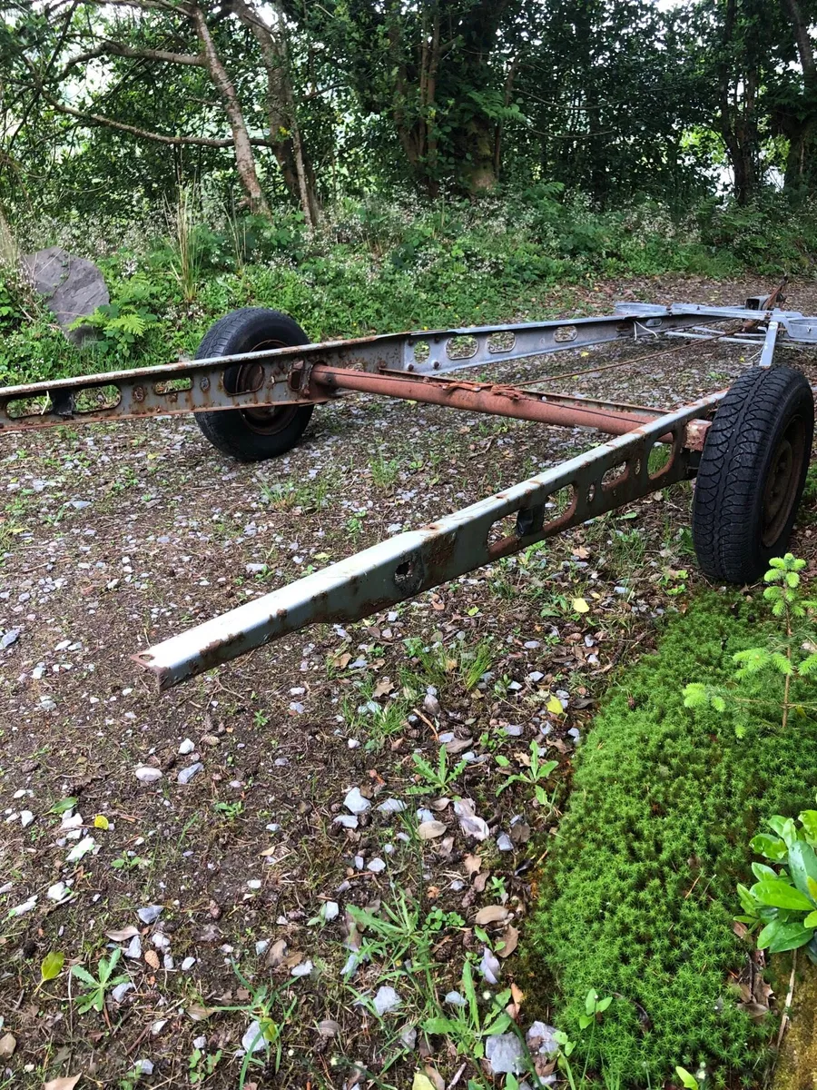 Trailer chassis and wheels - Image 4