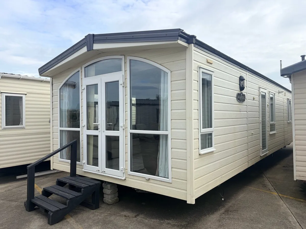 Newly renovated 2 bed for sale - Image 2