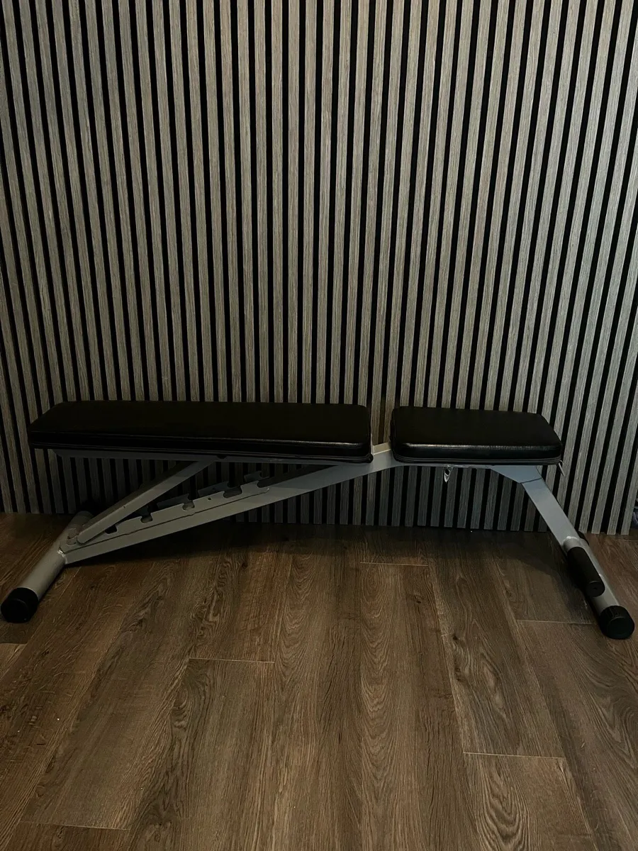 Body solid adjustable weight bench - Image 1
