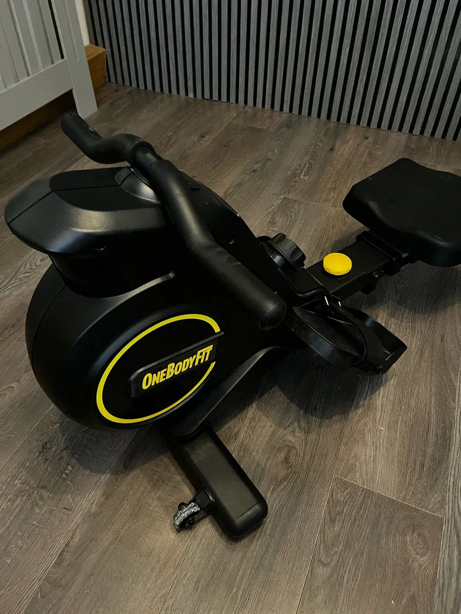 Onebodyfit adjustable tension rowing machine - Image 2