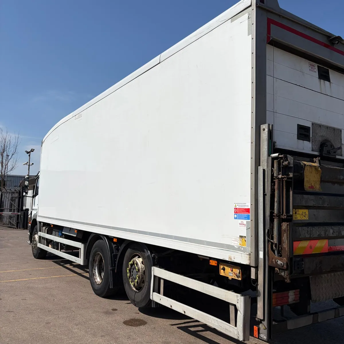 26 ton Fridge on November 2012 Mercedes 2533 - Image 4