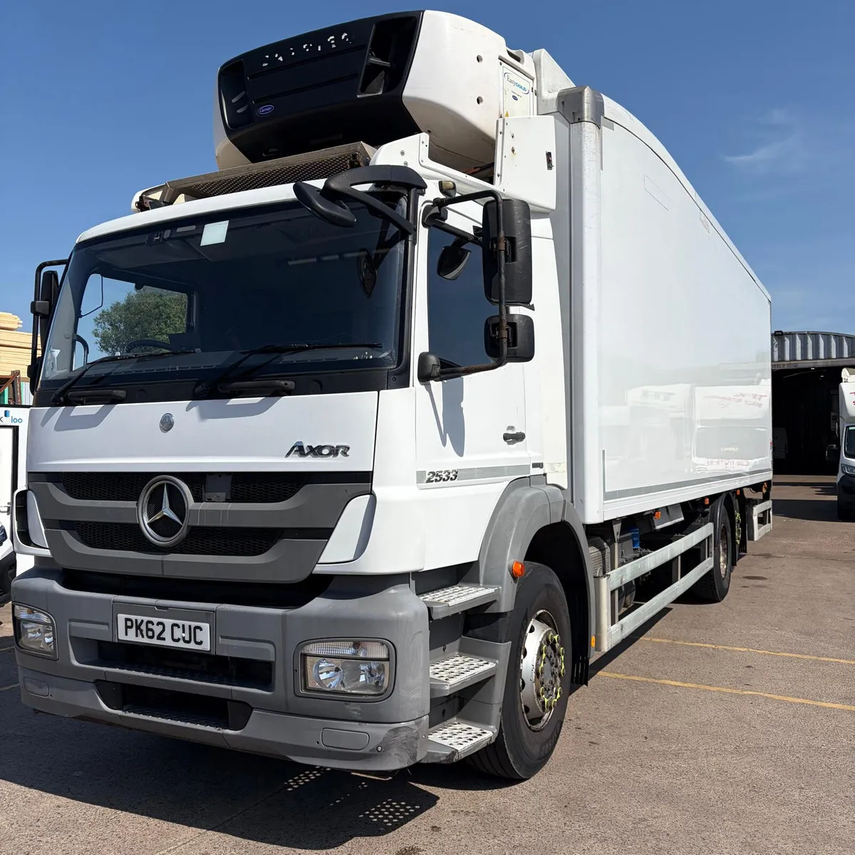 26 ton Fridge on November 2012 Mercedes 2533 - Image 2
