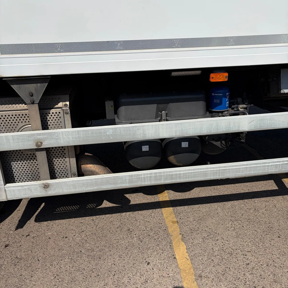 26 ton Fridge on November 2012 Mercedes 2533 - Image 3