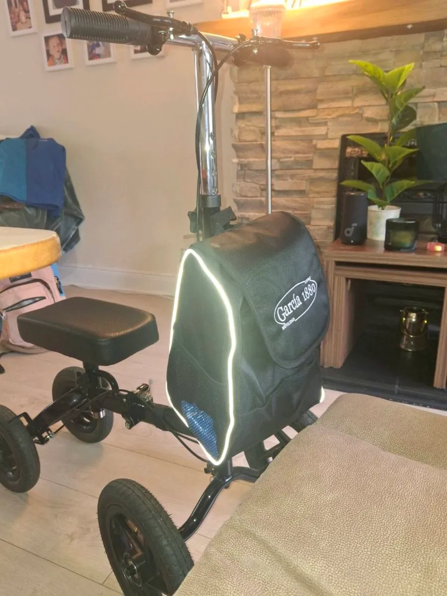 Knee Scooter - Image 1