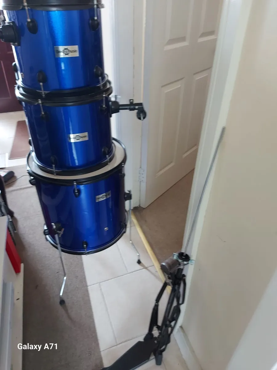 Gear 4 Music Drum set with stand and Pedal - Image 2