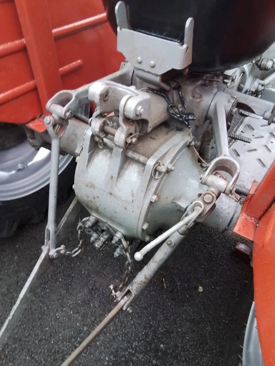Tractor - Image 4