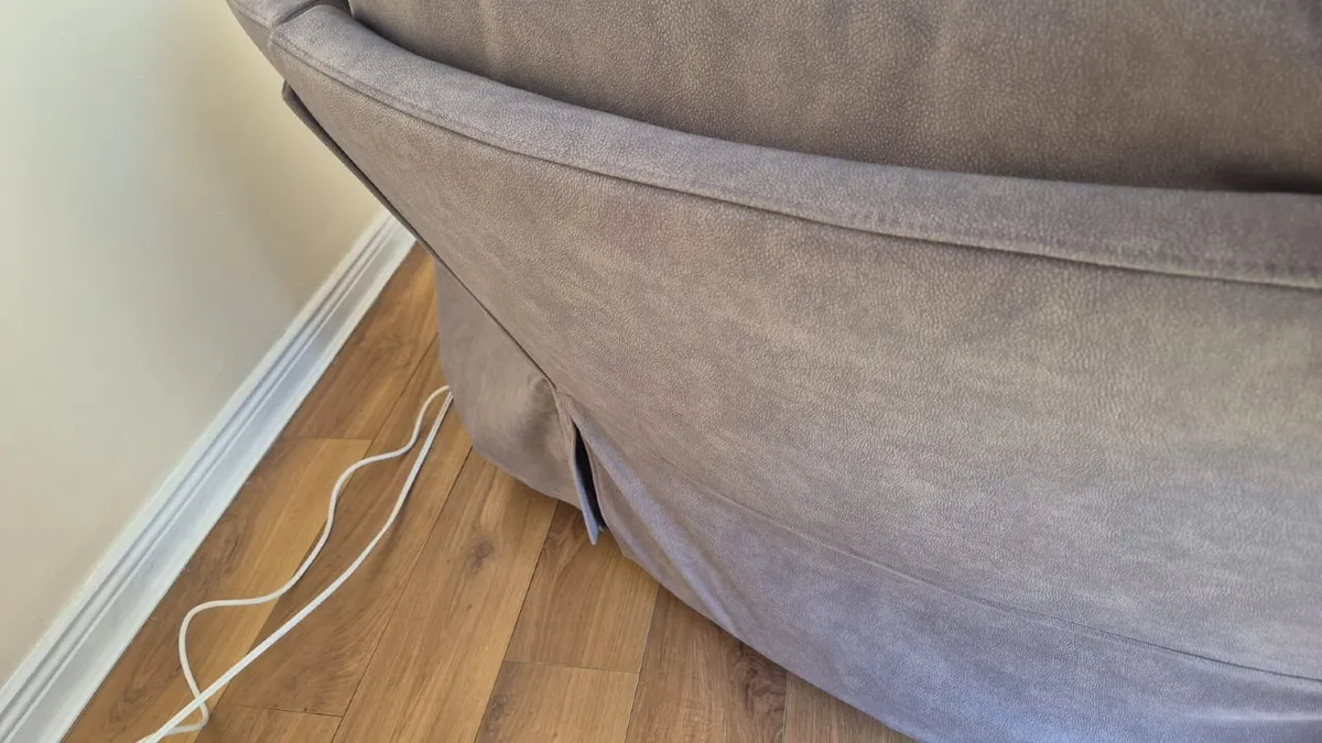 Corner Piece - Image 2