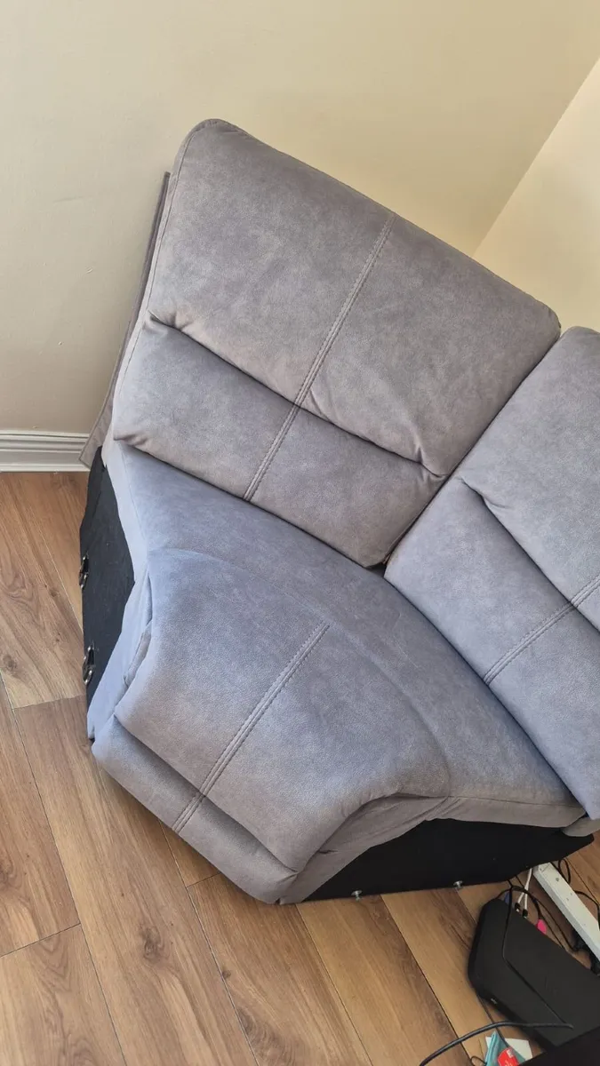 Corner Piece - Image 1