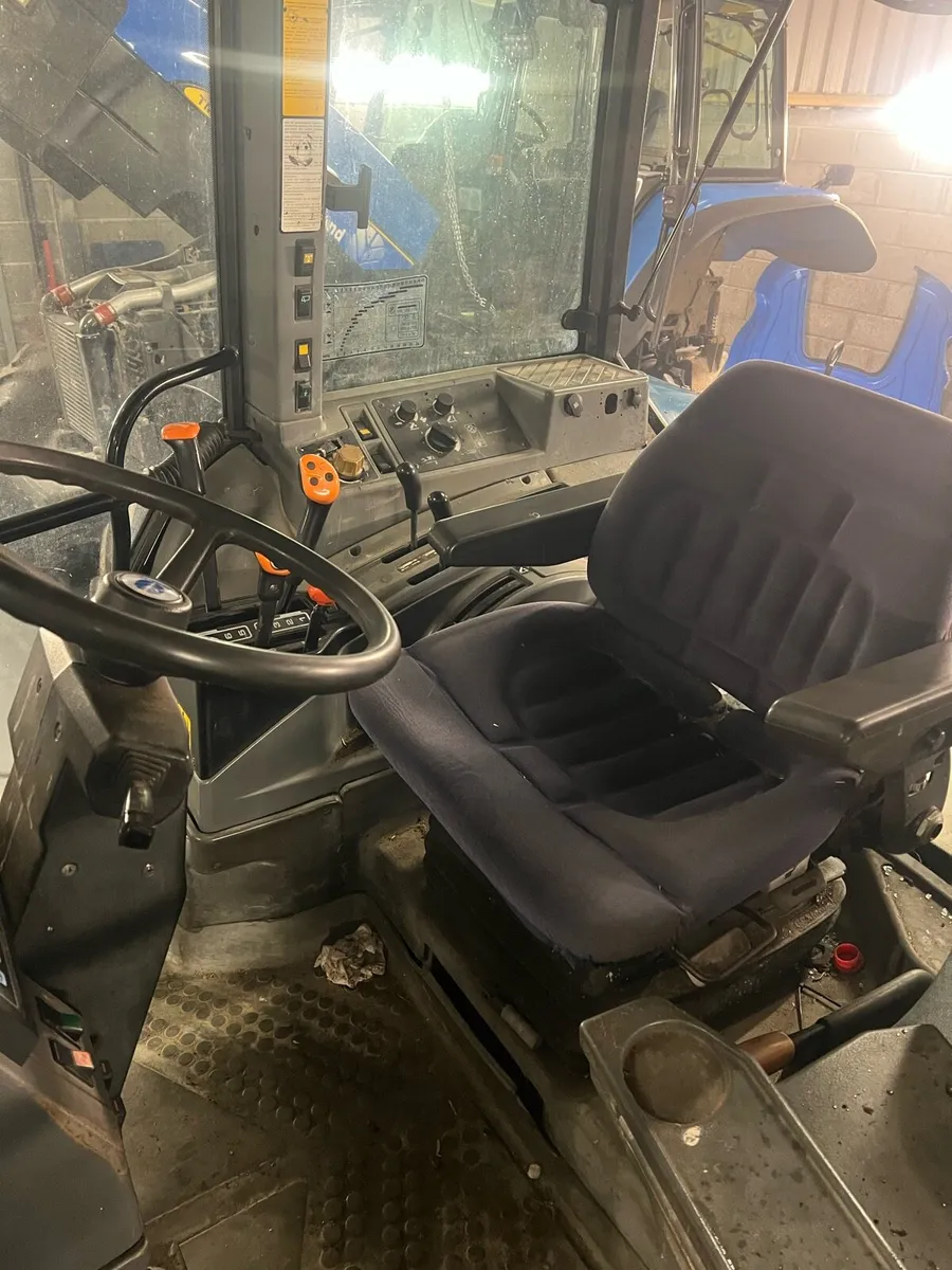New Holland 8340 - Image 4