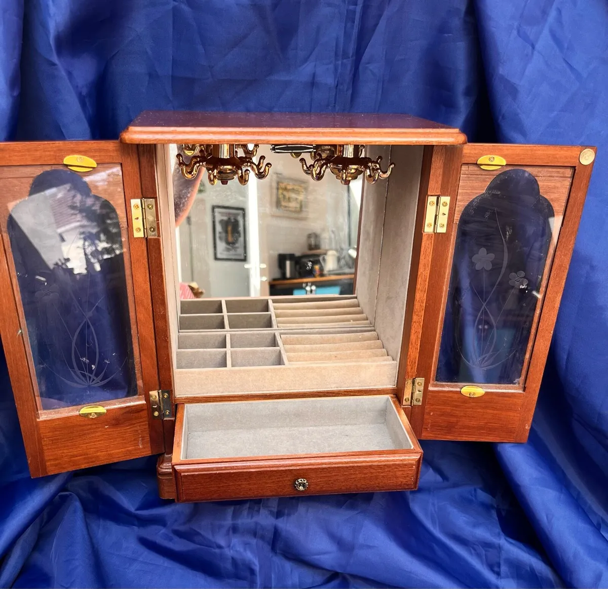 Wooden jewellery box - Image 3