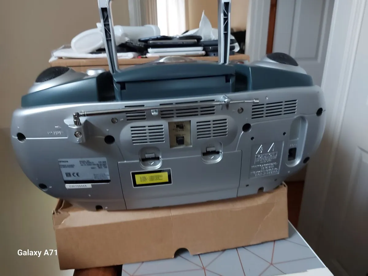 Hitachi Portable Stereo Boombox, Model CX-40E - Image 4