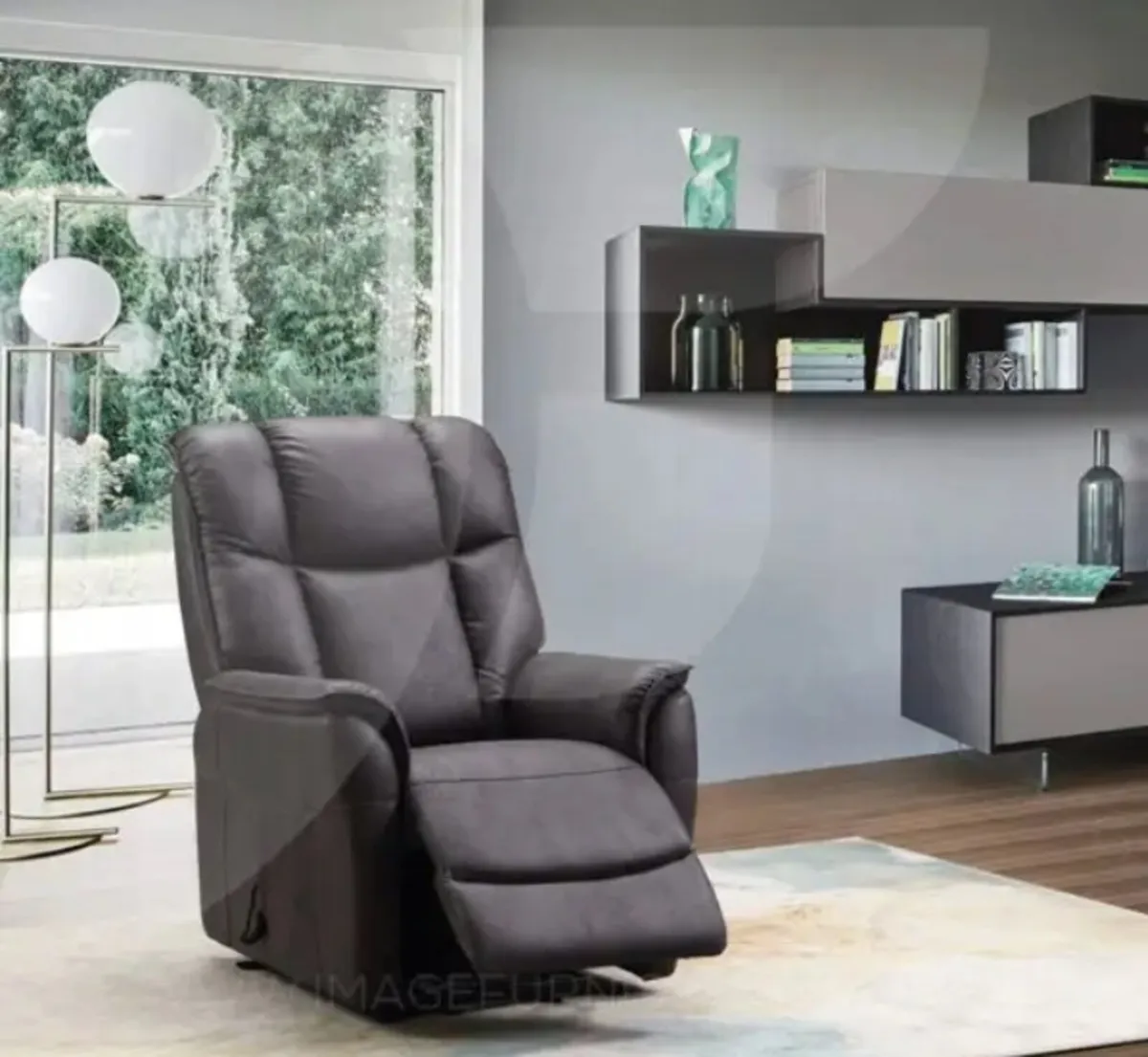 Renato Lift & Rise Chair / 3 Colours