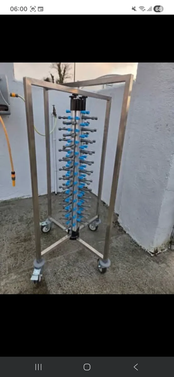 Plate stacker jack stack - Image 1