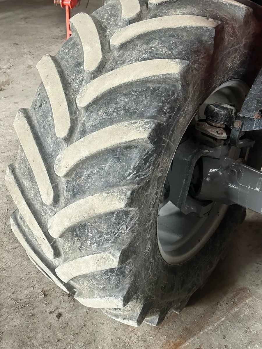 Tyres 440/65/24 - Image 1