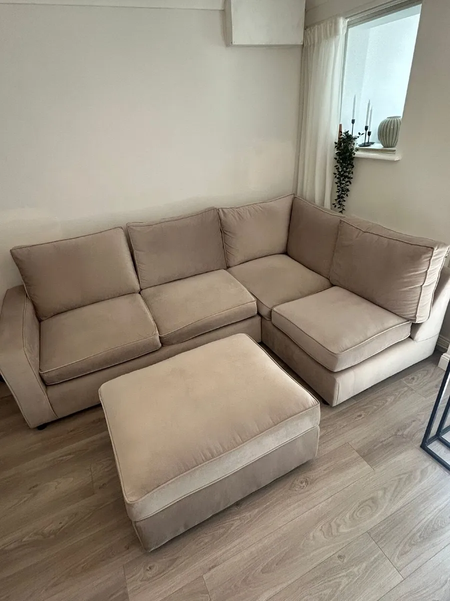 Corner sofa - Image 1