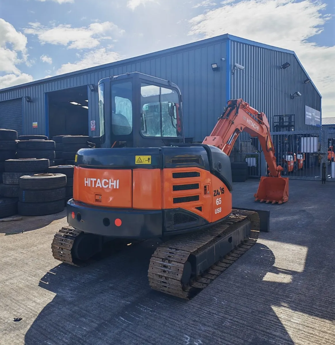 For Sale: Hitachi Compact Zaxis 65 Excavator - Image 3