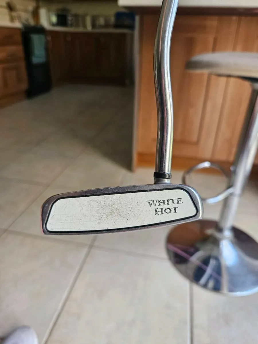 Odyssey 2 ball putter - Image 3