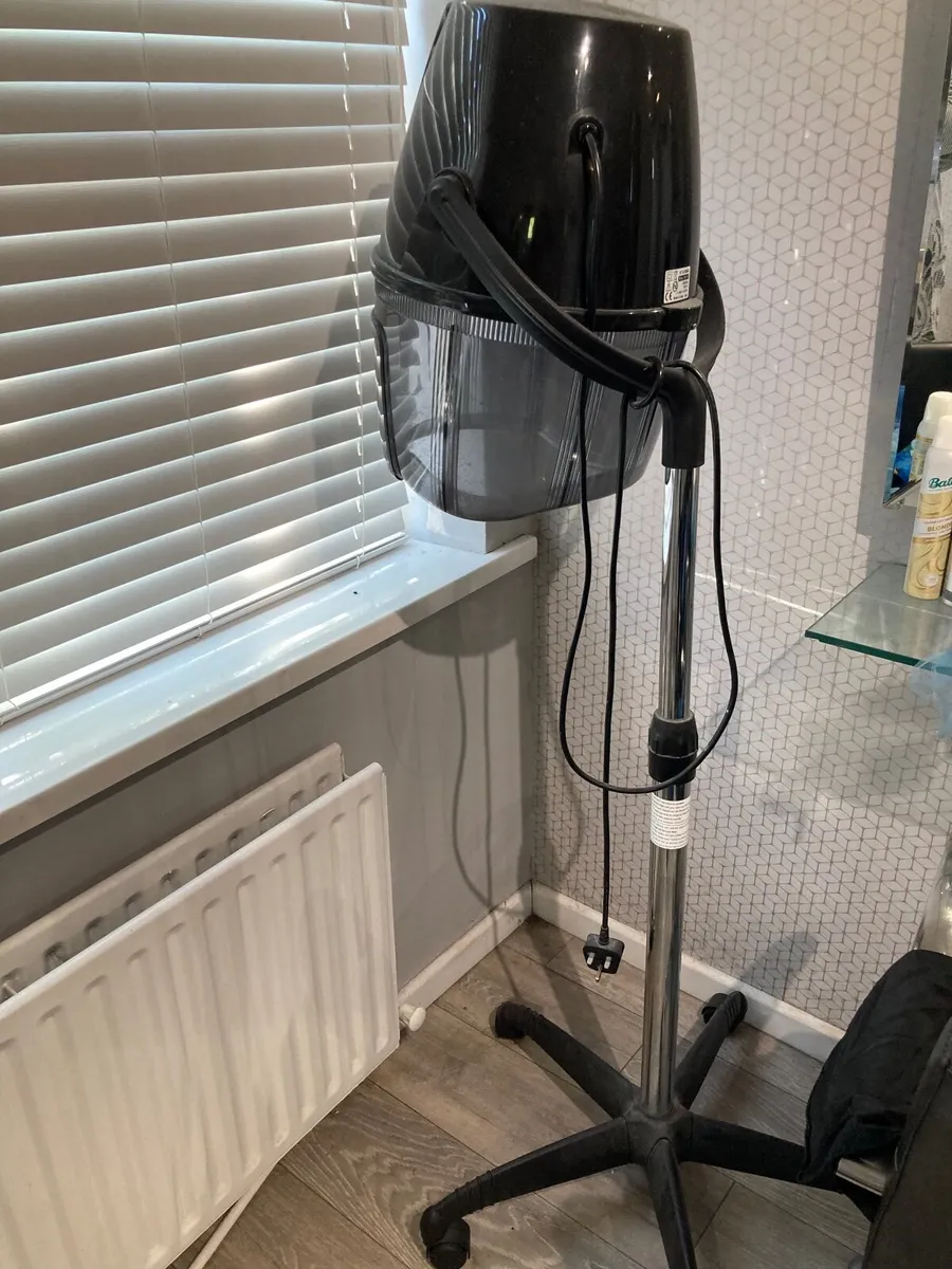 Hairdressers Salon Equipment - Image 3