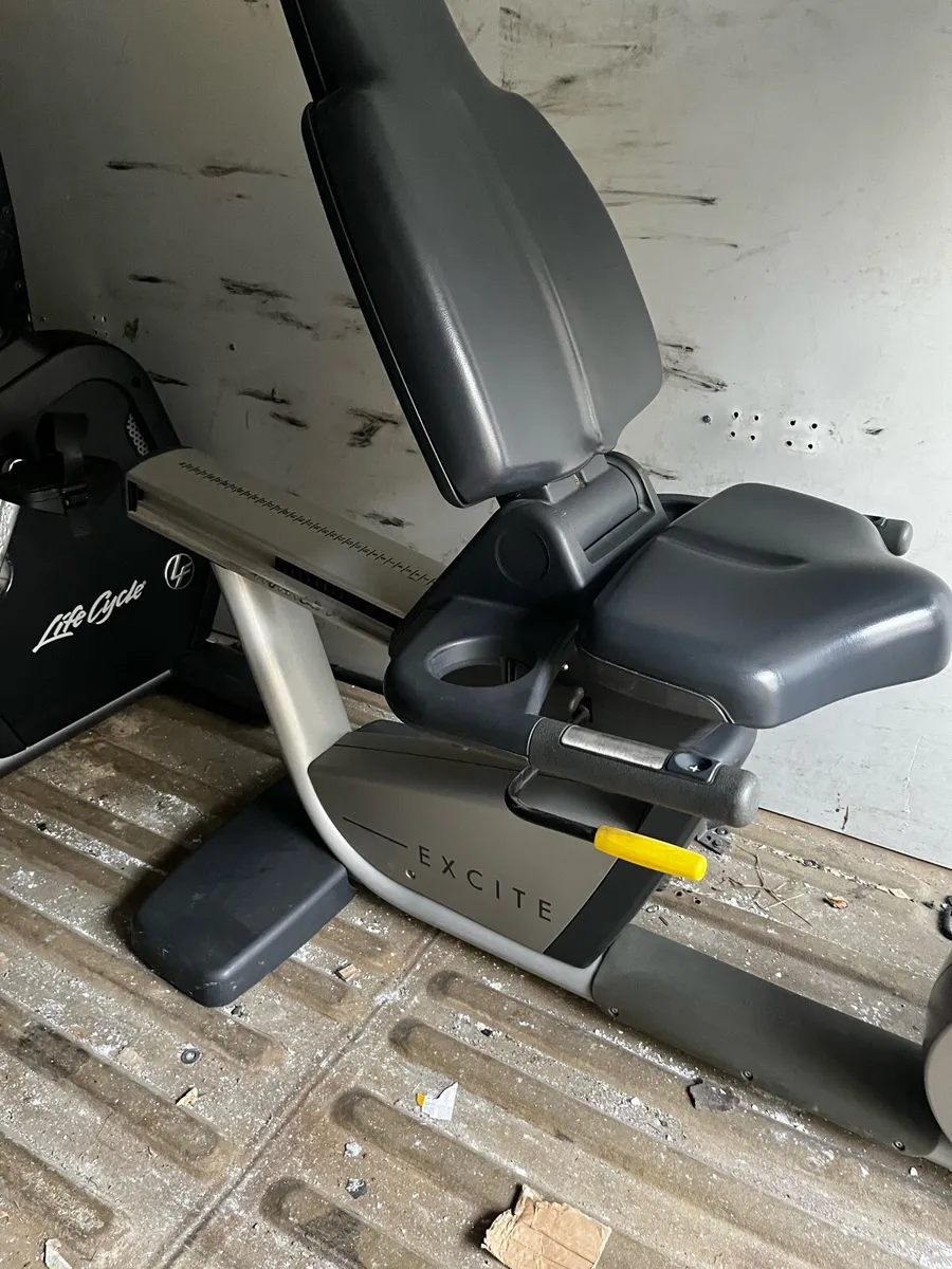 Technogym Exite recumbent exercise bike - Image 2