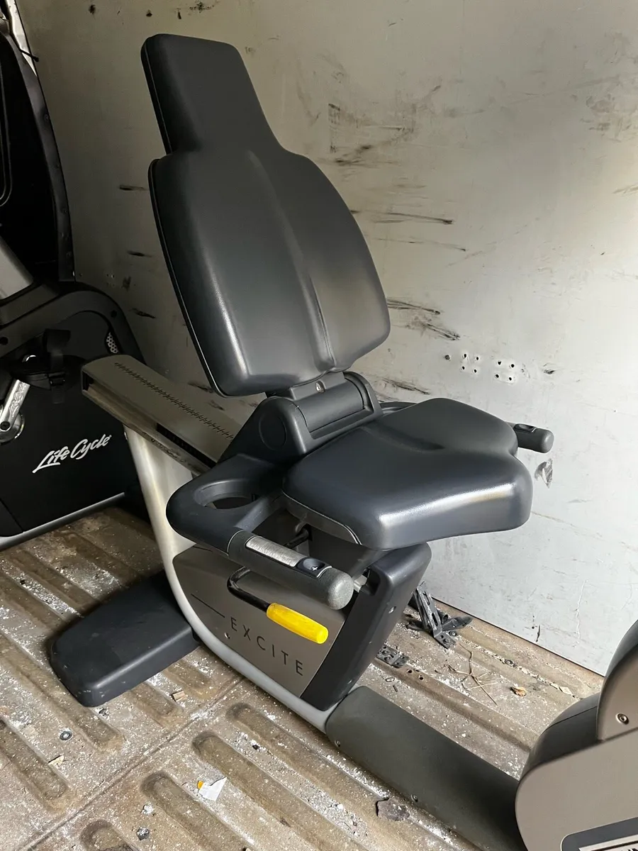 Technogym Exite recumbent exercise bike - Image 3