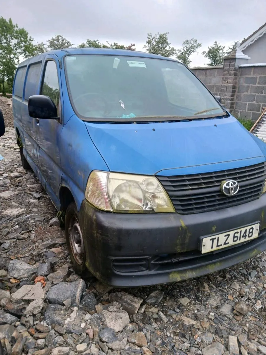 07 hiace 120 bhp last mot 118000 miles,,,1500 euro - Image 1