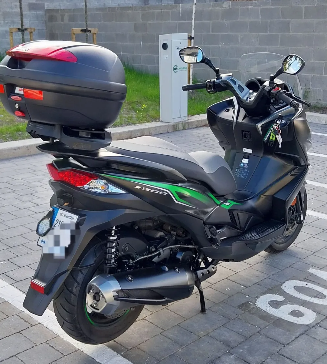 212 Kawasaki  j300 - Image 3
