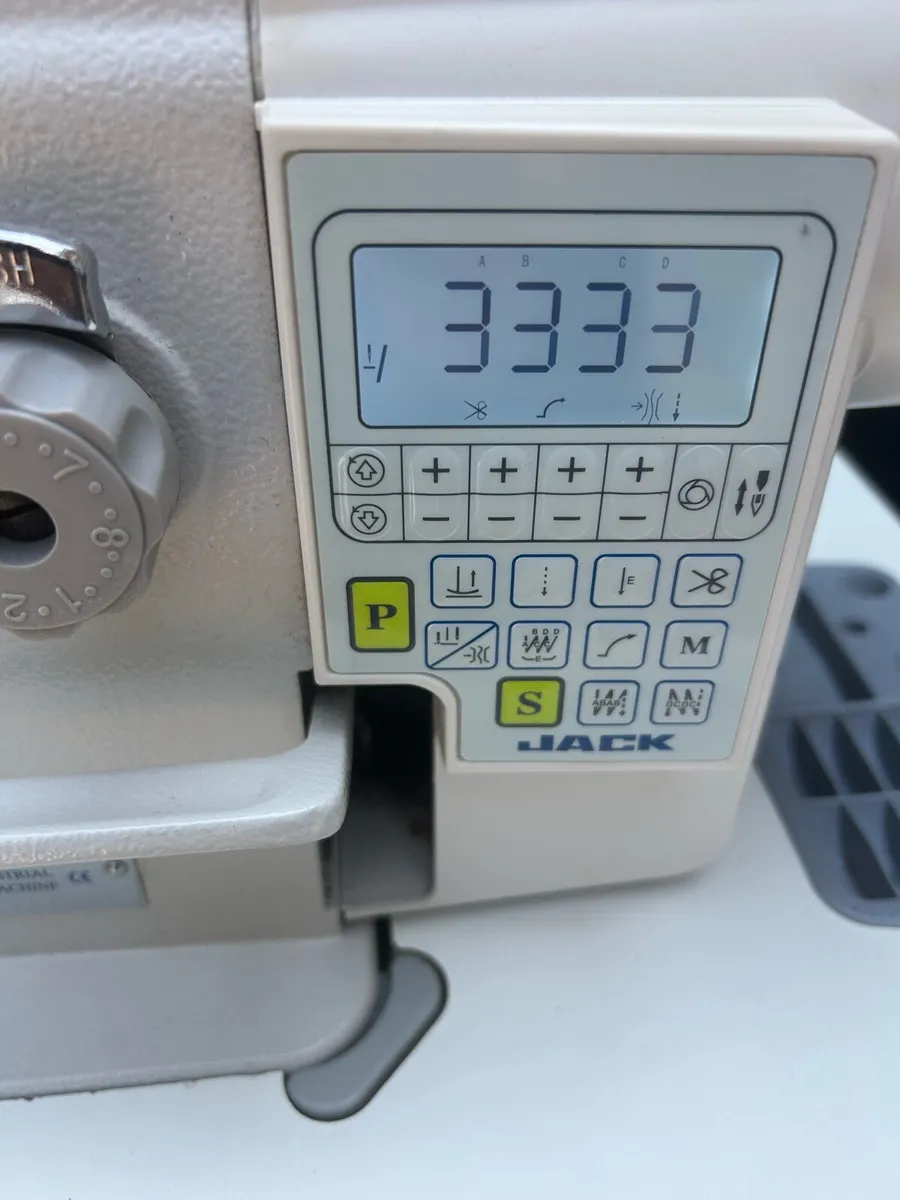 Industrial Direct Drive Automatic Walking Foot - Image 2