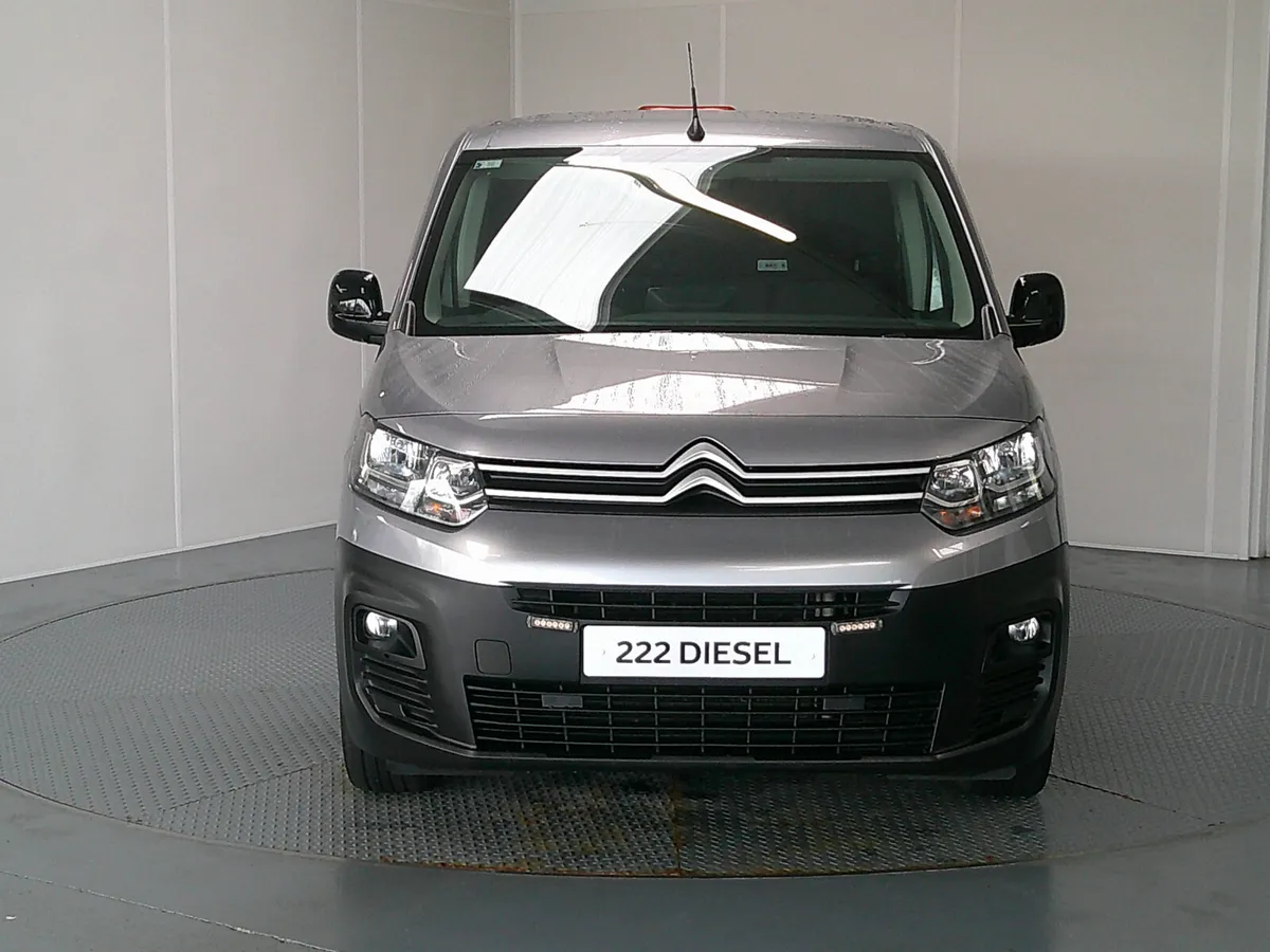 Citroen Berlingo 2022 - Image 2