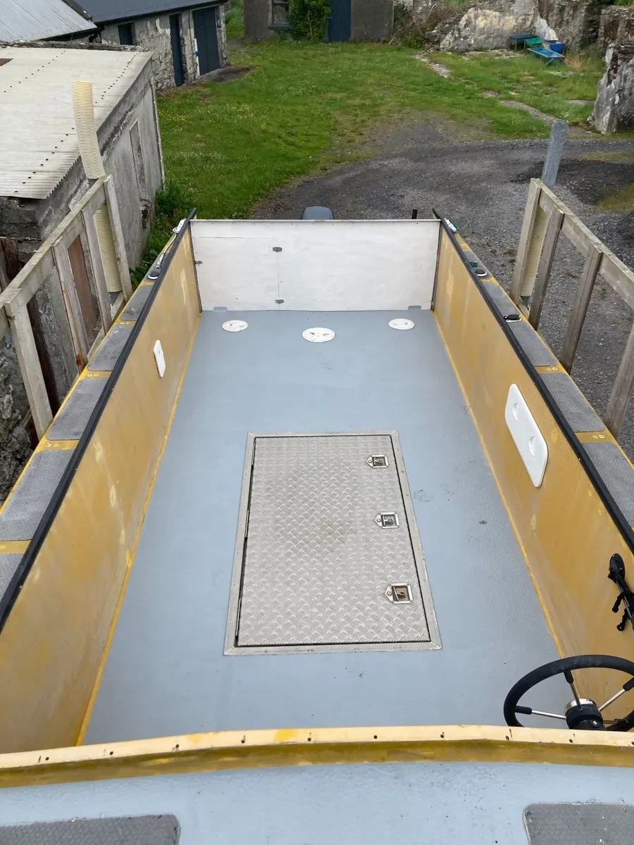 25ft boat Vikoma Seapack - Image 2