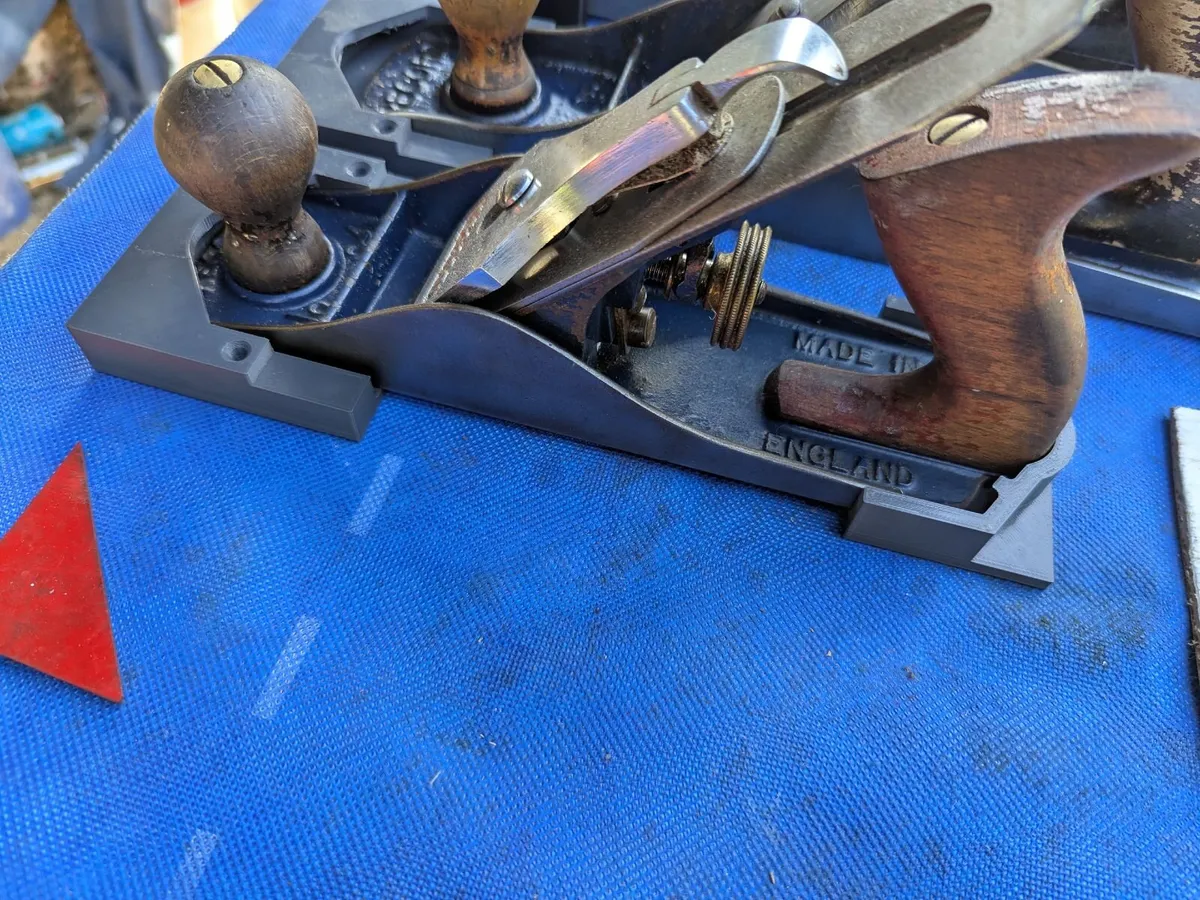 Wall Brackets for Planes - Image 2