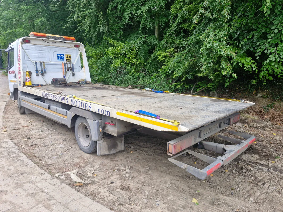 Mercedes atego tilt and slide - Image 4