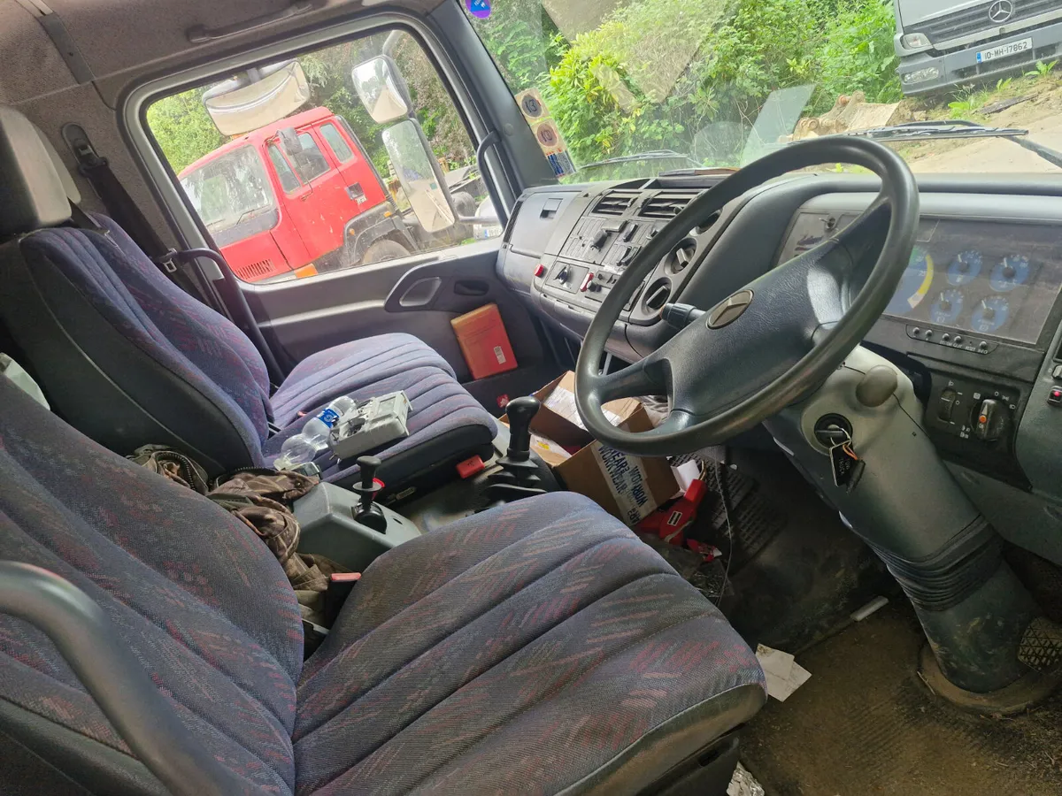 Mercedes atego tilt and slide - Image 2