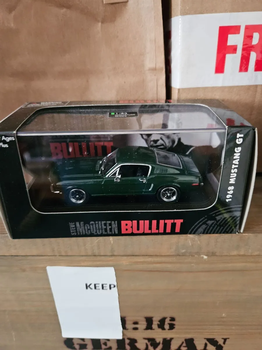 Corgi Bullitt Steve McQueen - Image 1