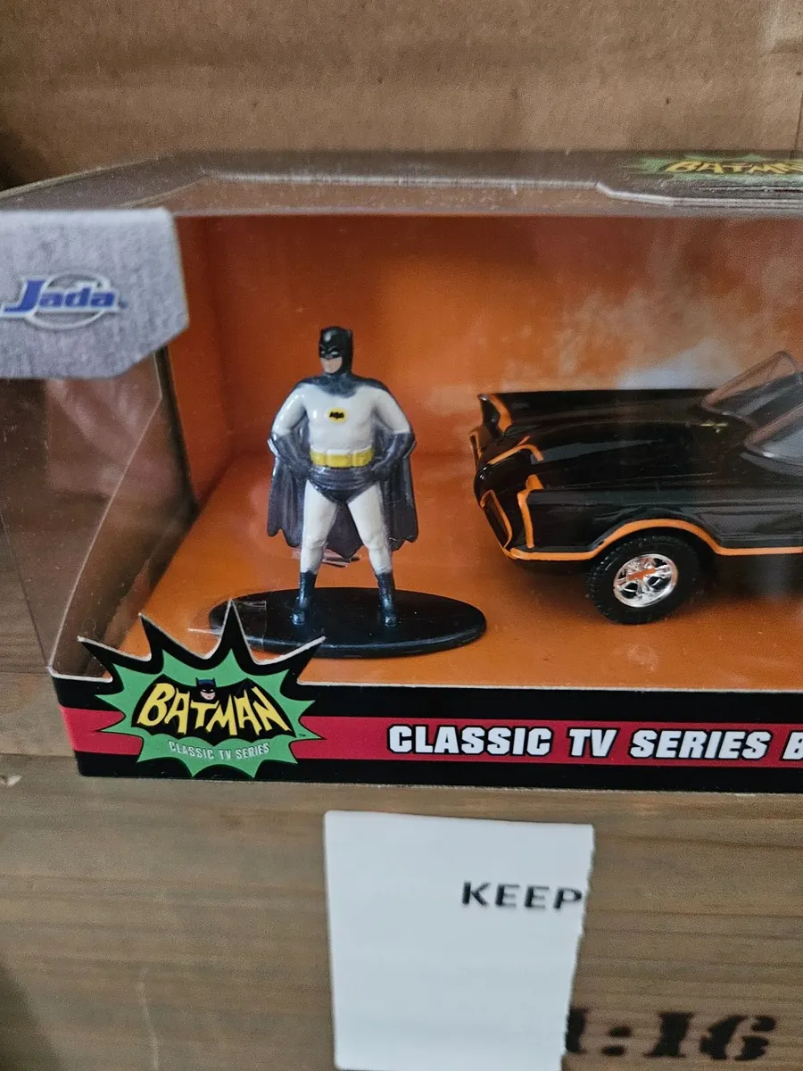 Corgi Jada Batman Car - Image 3