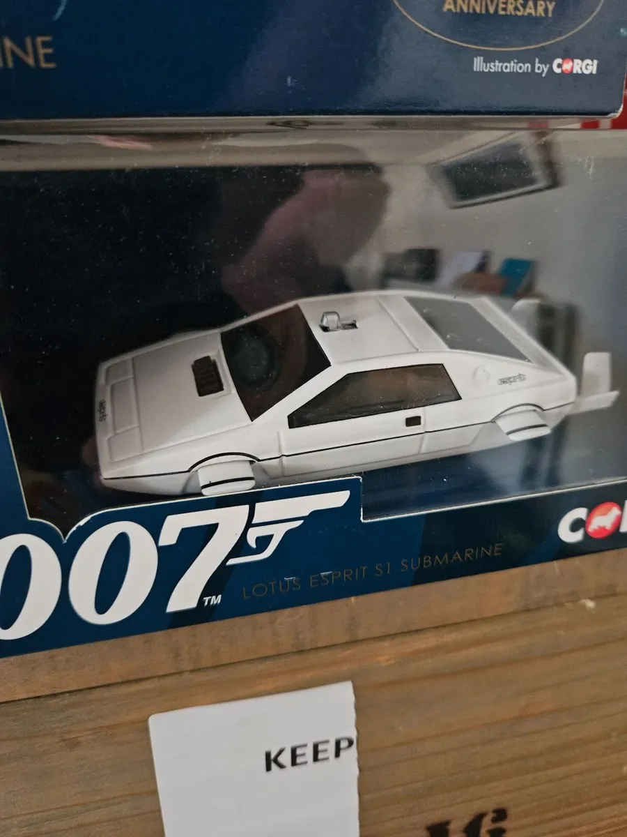 Corgi James Bond Lotus The Spy Who Loved Me - Image 4