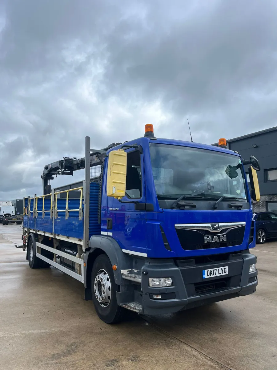 August 2017 MAN TGM 18.250 Dropside with HMF Crane - Image 1