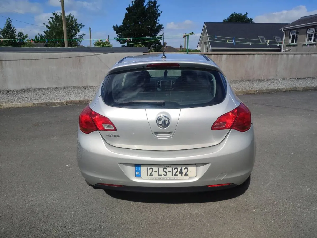 Vauxhall Astra 1258cc diesel - Image 3