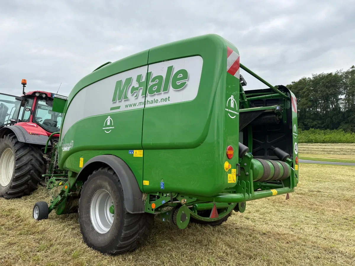 2021 McHale Fusion 3 Plus  (LOW BALES) - Image 1
